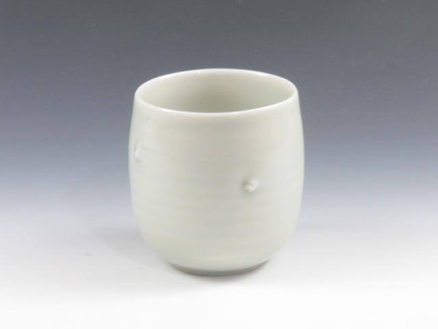 Japanese porcelain sake cup (Tobe-Yaki)