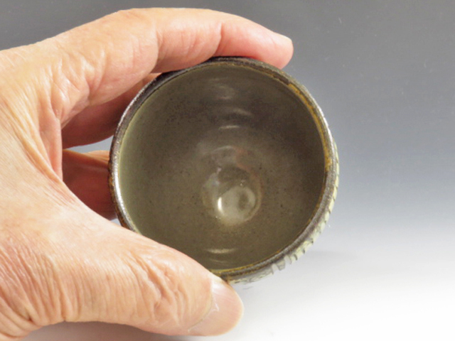 Shimotsuke-Gama (Tochigi) Shimotsuke-Gama Japanese sake cup (guinomi) 2KAN0014